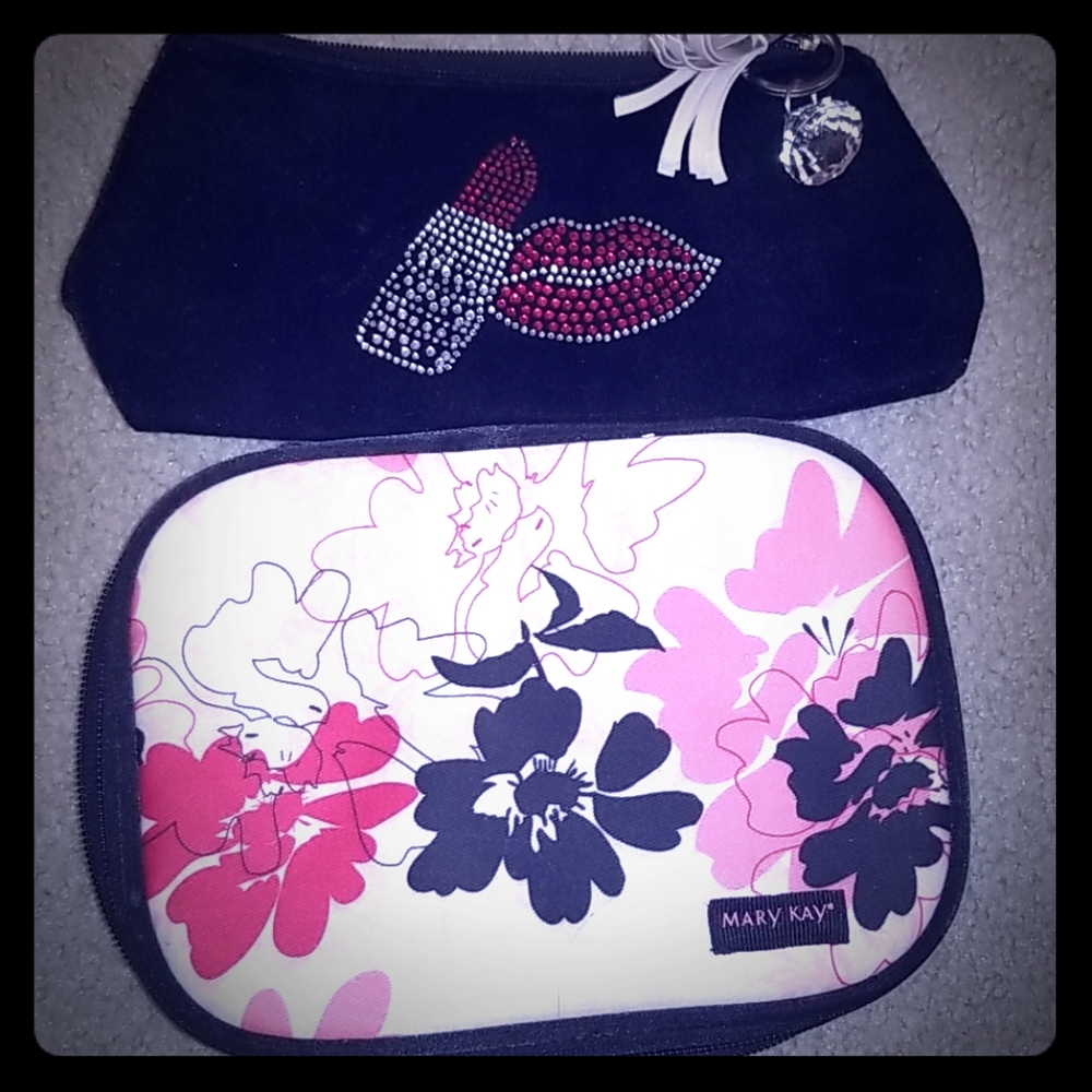 🖤 Black 💗 Pink ❤ Red & White Cosmetic Bags